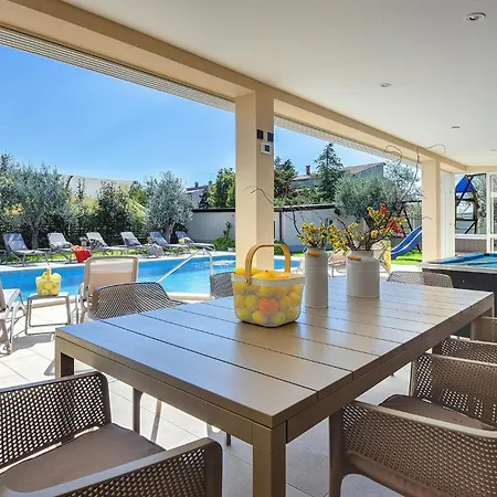 Holiday home Klen *